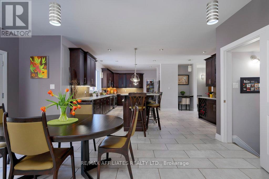 2284 Summerside Drive, Ottawa, Ontario  K4M 1B4 - Photo 17 - X12071606