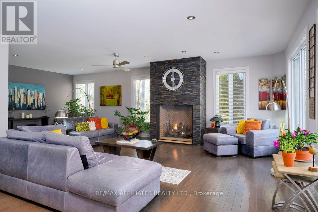 2284 Summerside Drive, Ottawa, Ontario  K4M 1B4 - Photo 18 - X12071606