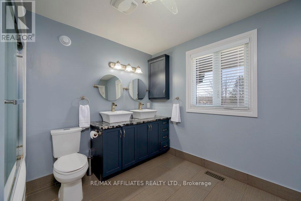 2284 Summerside Drive, Ottawa, Ontario  K4M 1B4 - Photo 32 - X12071606