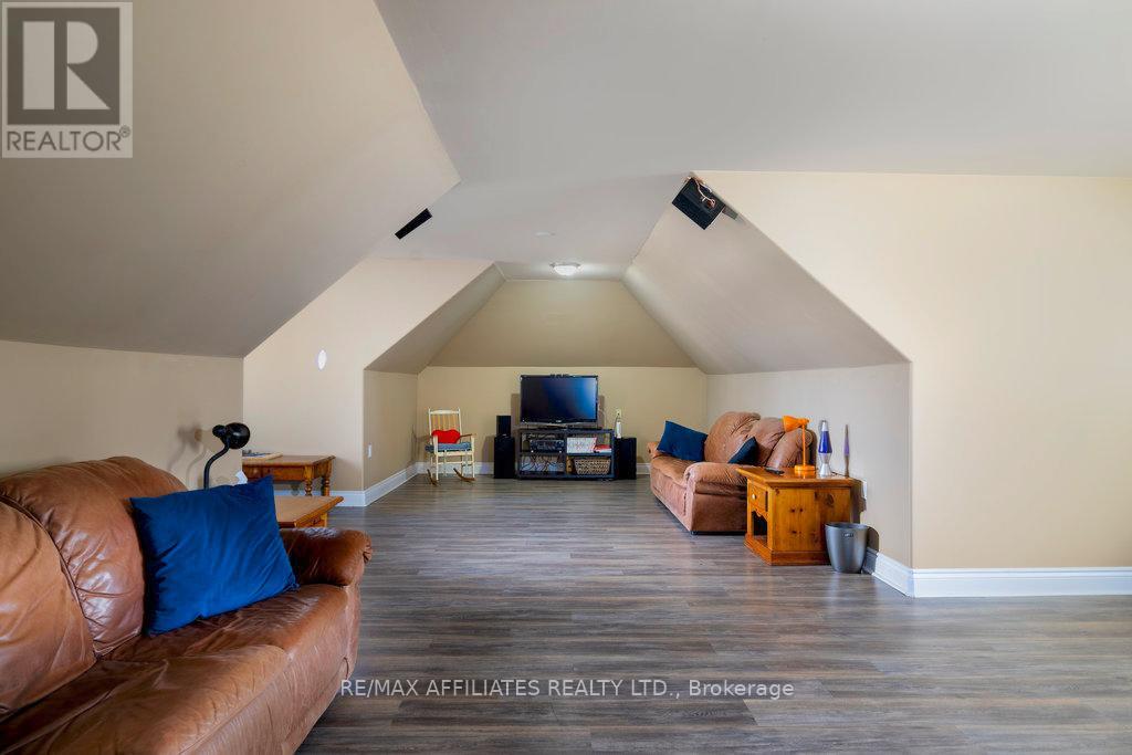 2284 Summerside Drive, Ottawa, Ontario  K4M 1B4 - Photo 35 - X12071606