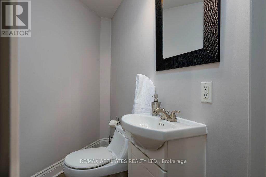 2284 Summerside Drive, Ottawa, Ontario  K4M 1B4 - Photo 37 - X12071606
