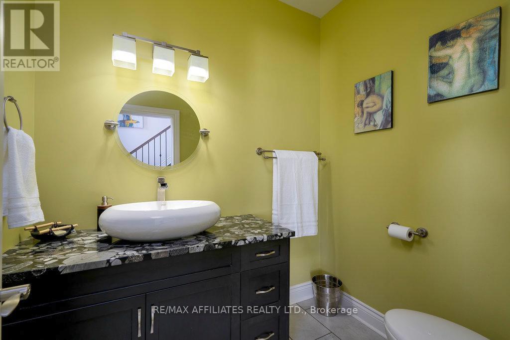 2284 Summerside Drive, Ottawa, Ontario  K4M 1B4 - Photo 7 - X12071606