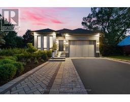 10 LEAVER AVENUE, Ottawa, Ontario
