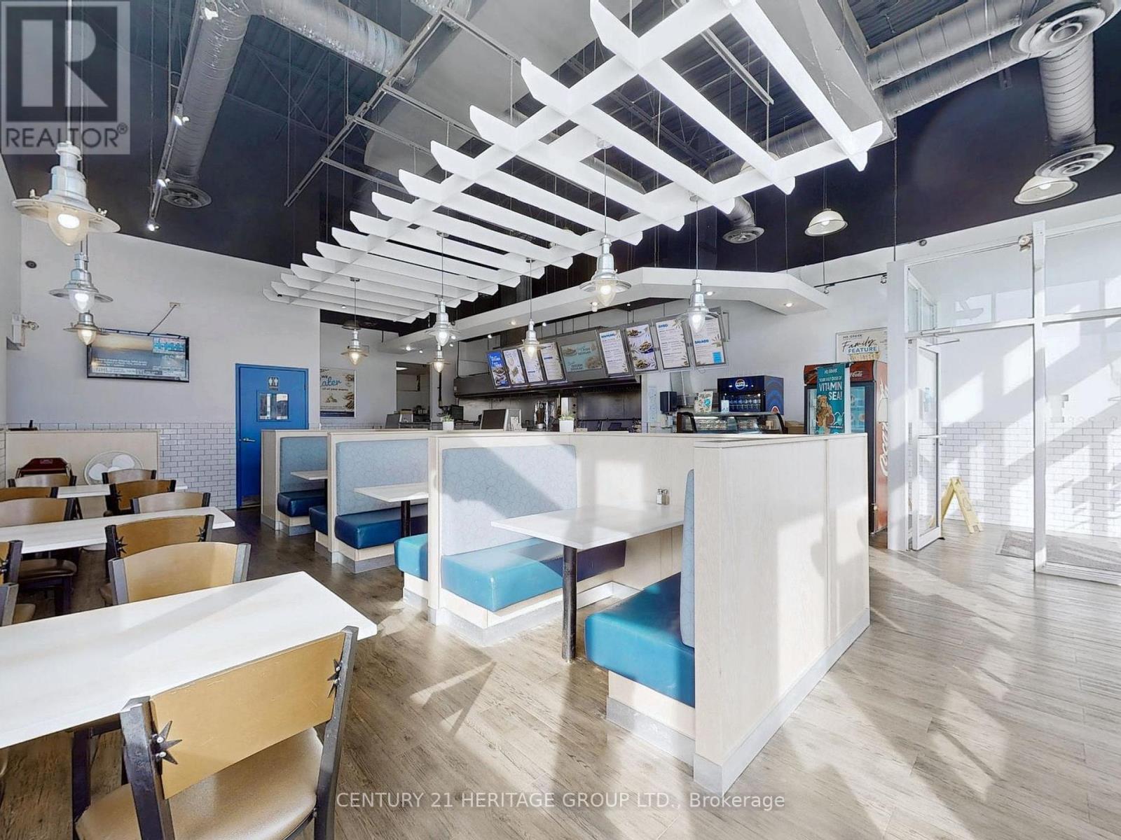 Property at 6015 STEELES AVENUE E image 2