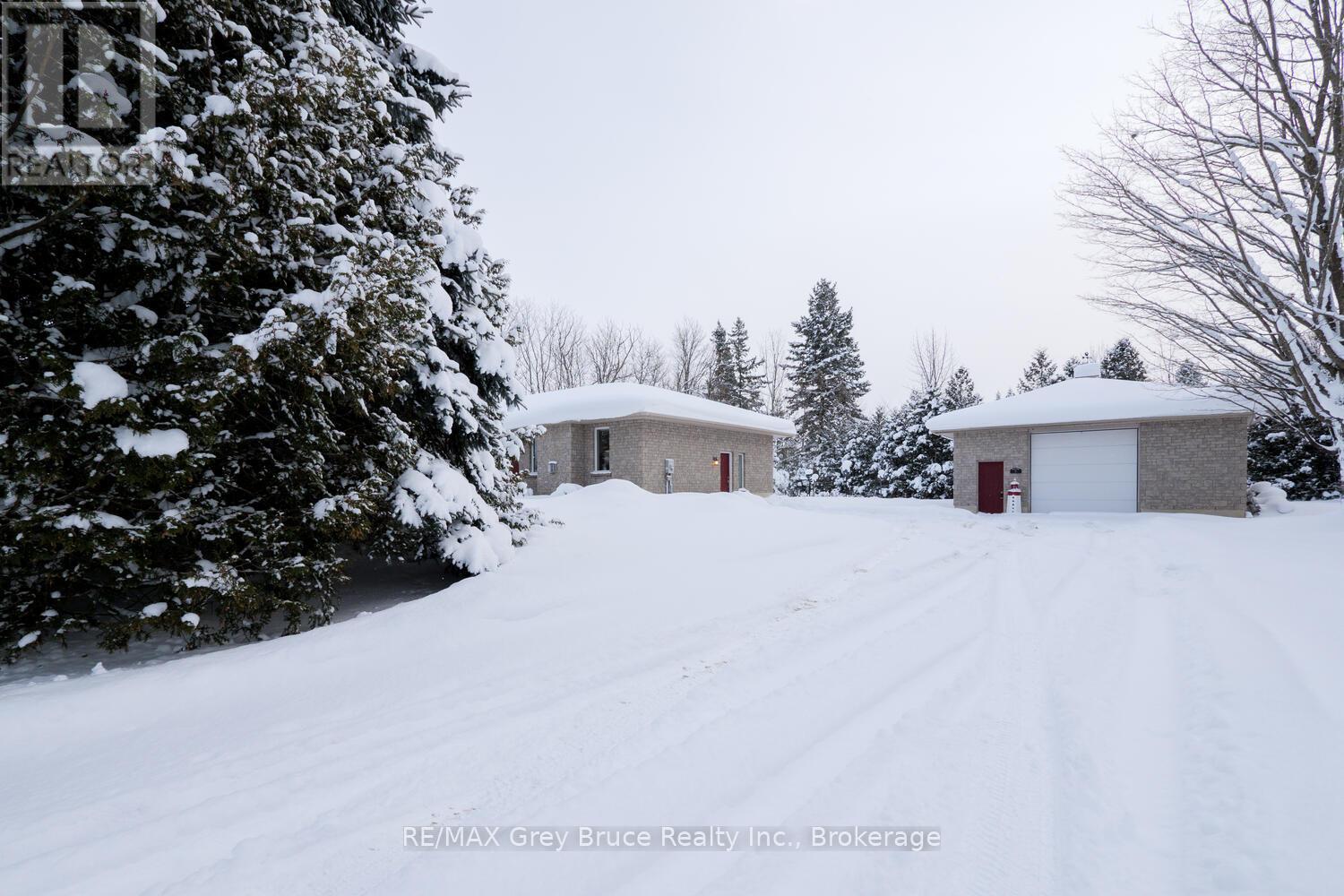 109 Alexandria St Street, Georgian Bluffs, Ontario  N0H 1S0 - Photo 7 - X11940179