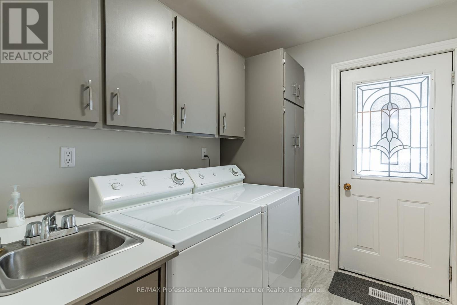 33 Grove Lane, Bancroft, Ontario  K0L 2L0 - Photo 24 - X12071143