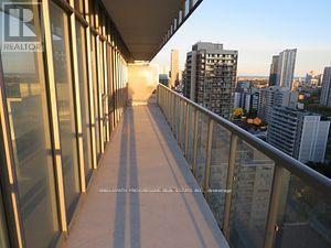 1905 - 33 Charles Street E, Toronto, Ontario  M4Y 1R4 - Photo 17 - C12071696