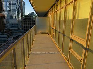 1905 - 33 Charles Street E, Toronto, Ontario  M4Y 1R4 - Photo 18 - C12071696