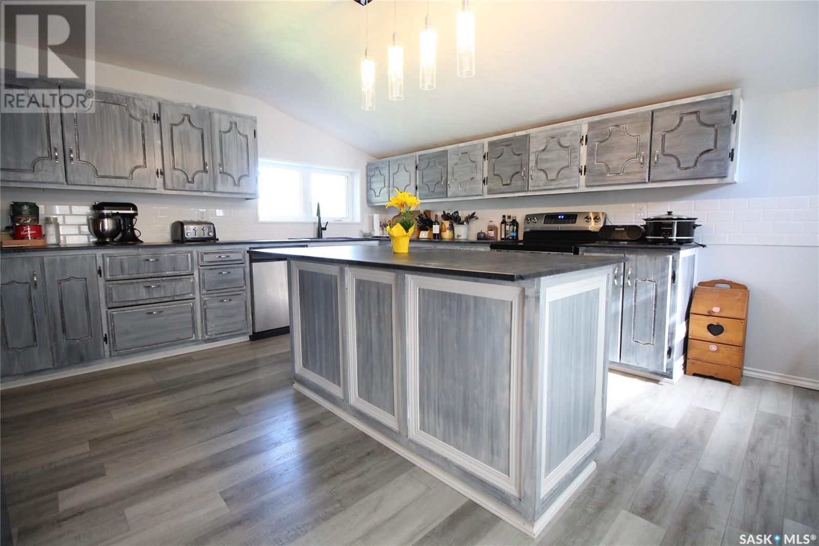 802 Windover Avenue, Moosomin, Saskatchewan  S0G 3N0 - Photo 6 - SK002213