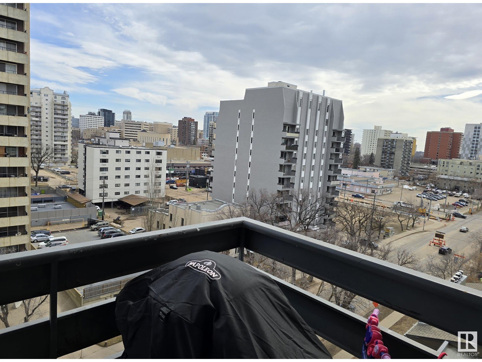 Property at #907 10160 116 ST NW image 3