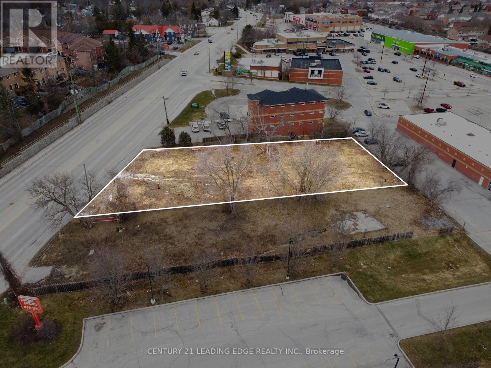 451 The Queensway S, Georgina, Ontario  L4P 2C9 - Photo 4 - N12071561