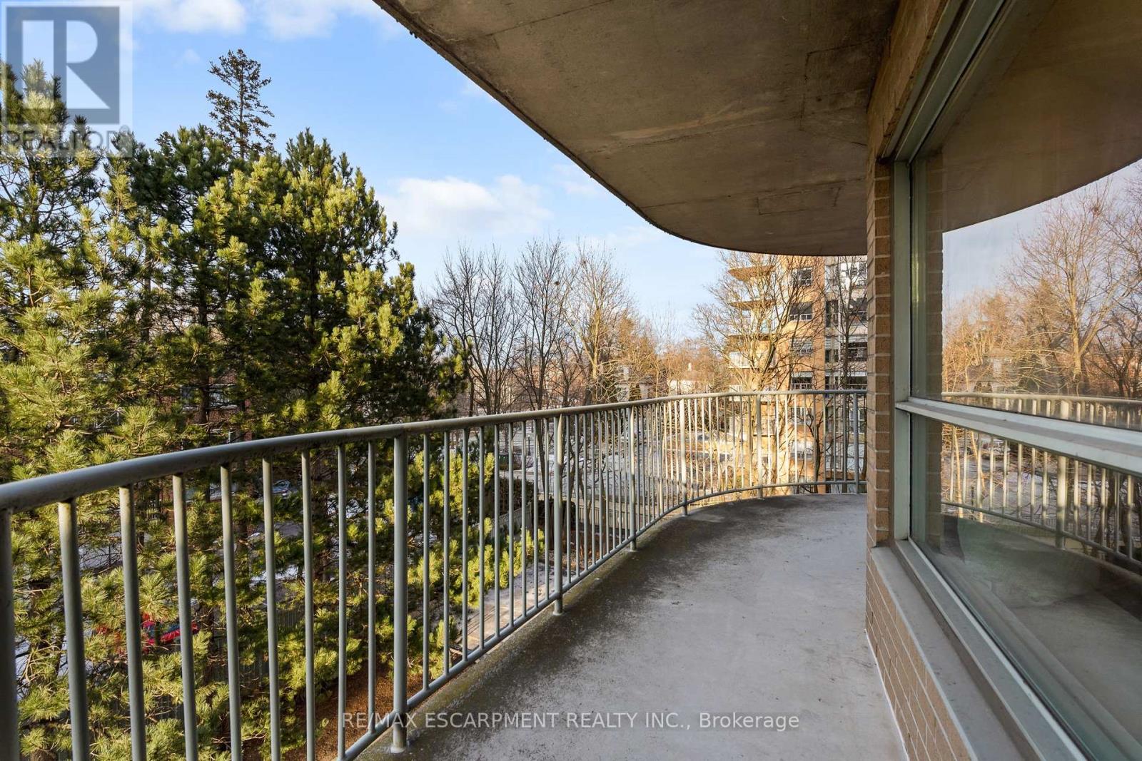 403 - 2190 Lakeshore Road, Burlington, Ontario  L7R 4K1 - Photo 29 - W12071602