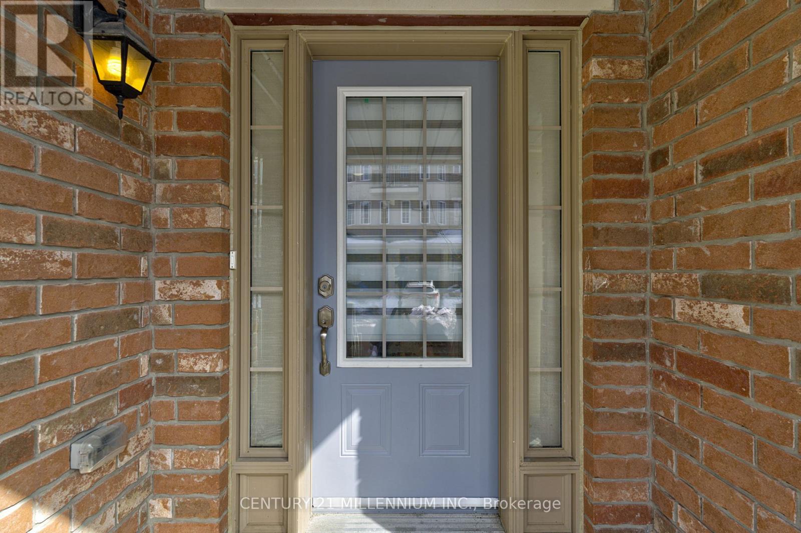 3 Hobart Gardens, Brampton, Ontario  L6X 0J1 - Photo 6 - W12071621