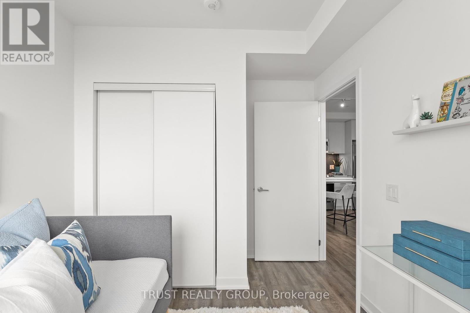 1102 - 1808 St. Clair Avenue W, Toronto, Ontario  M6N 0C1 - Photo 15 - W12071635