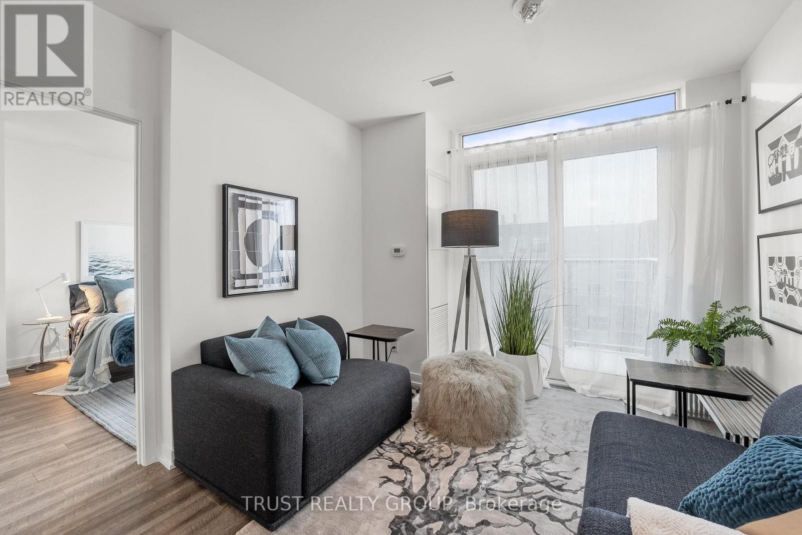 1102 - 1808 St. Clair Avenue W, Toronto, Ontario  M6N 0C1 - Photo 3 - W12071635