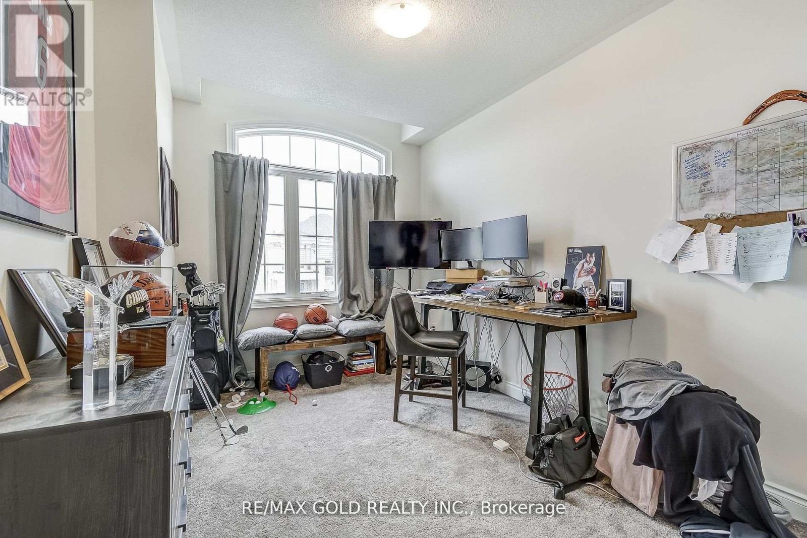 40 Silver Meadow Gardens, Hamilton, Ontario  L8B 1Z4 - Photo 24 - X12071581