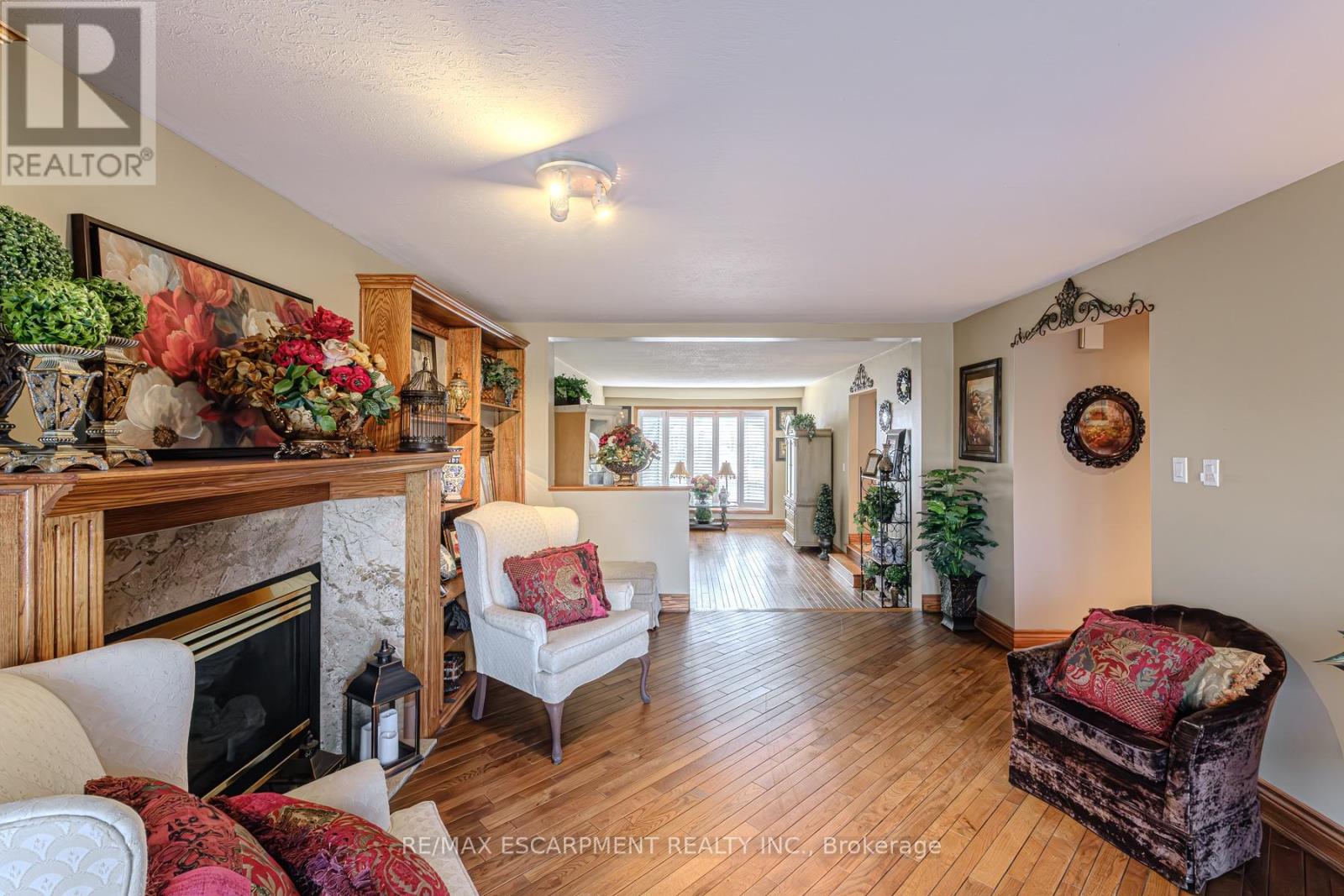 136 Country Club Drive, Hamilton, Ontario  L8K 5W2 - Photo 13 - X12071592