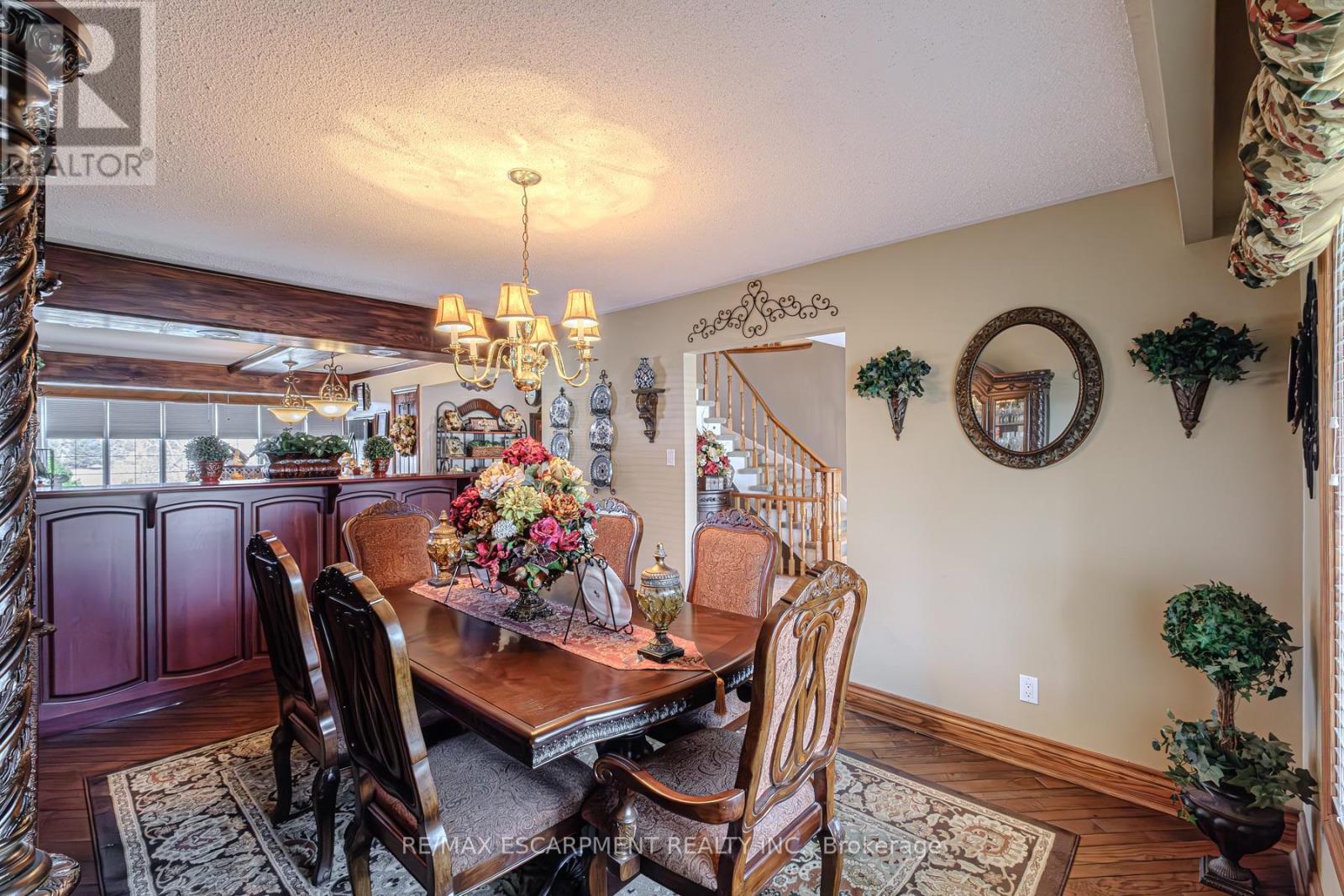 136 Country Club Drive, Hamilton, Ontario  L8K 5W2 - Photo 15 - X12071592