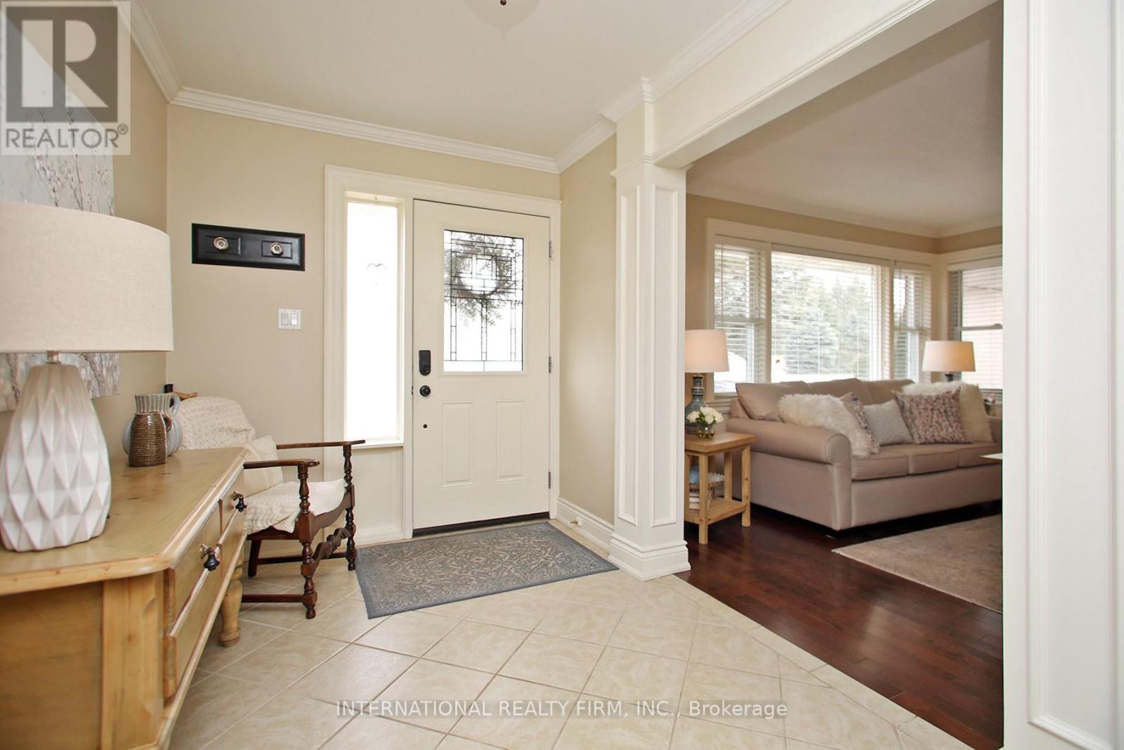 Property at 6 CHARLES STREET image 3