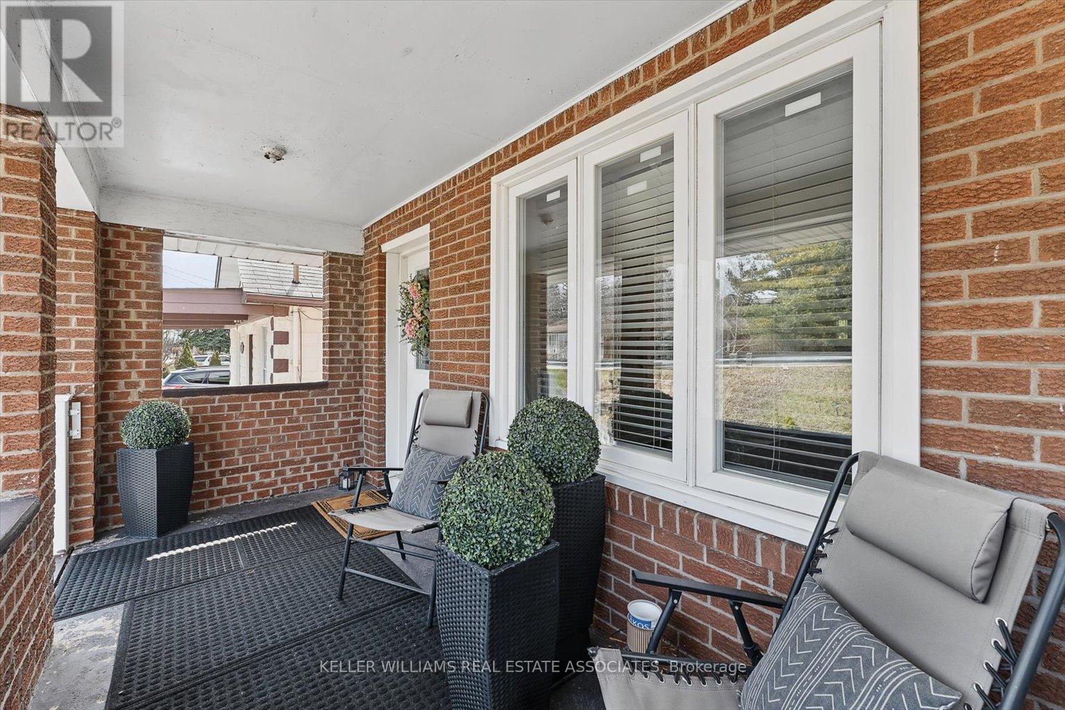 Property at 1106 HAIG BOULEVARD image 3