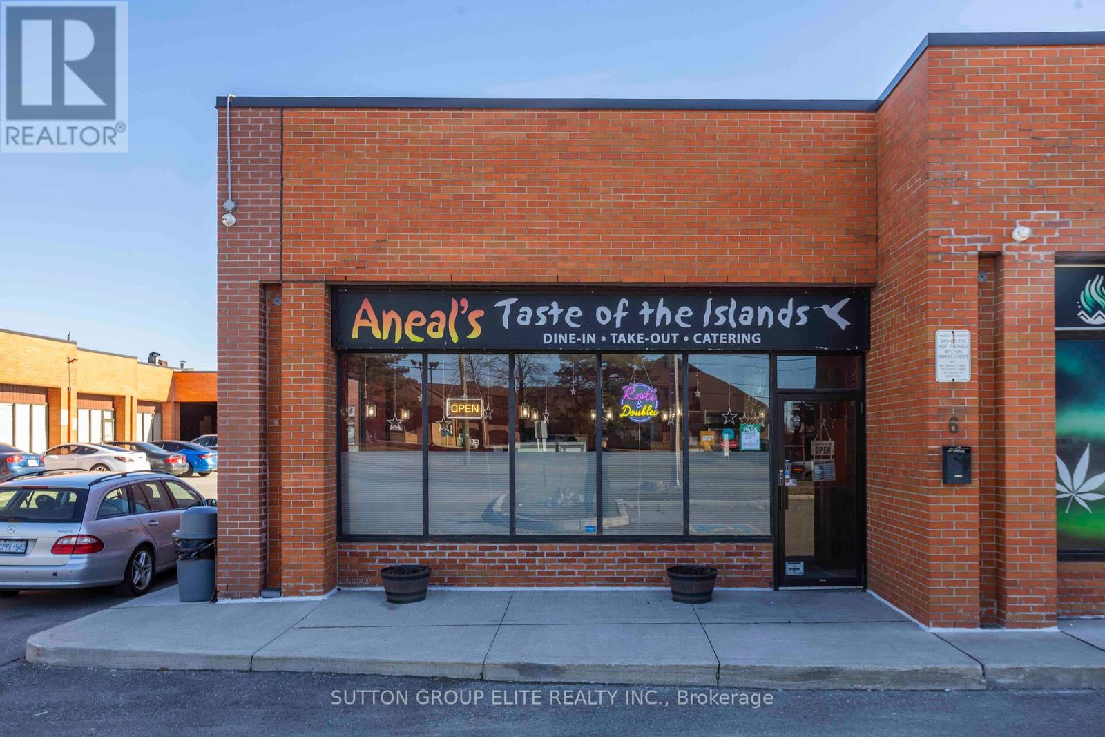 Property at 6 - 4801 STEELES AVENUE W image 3