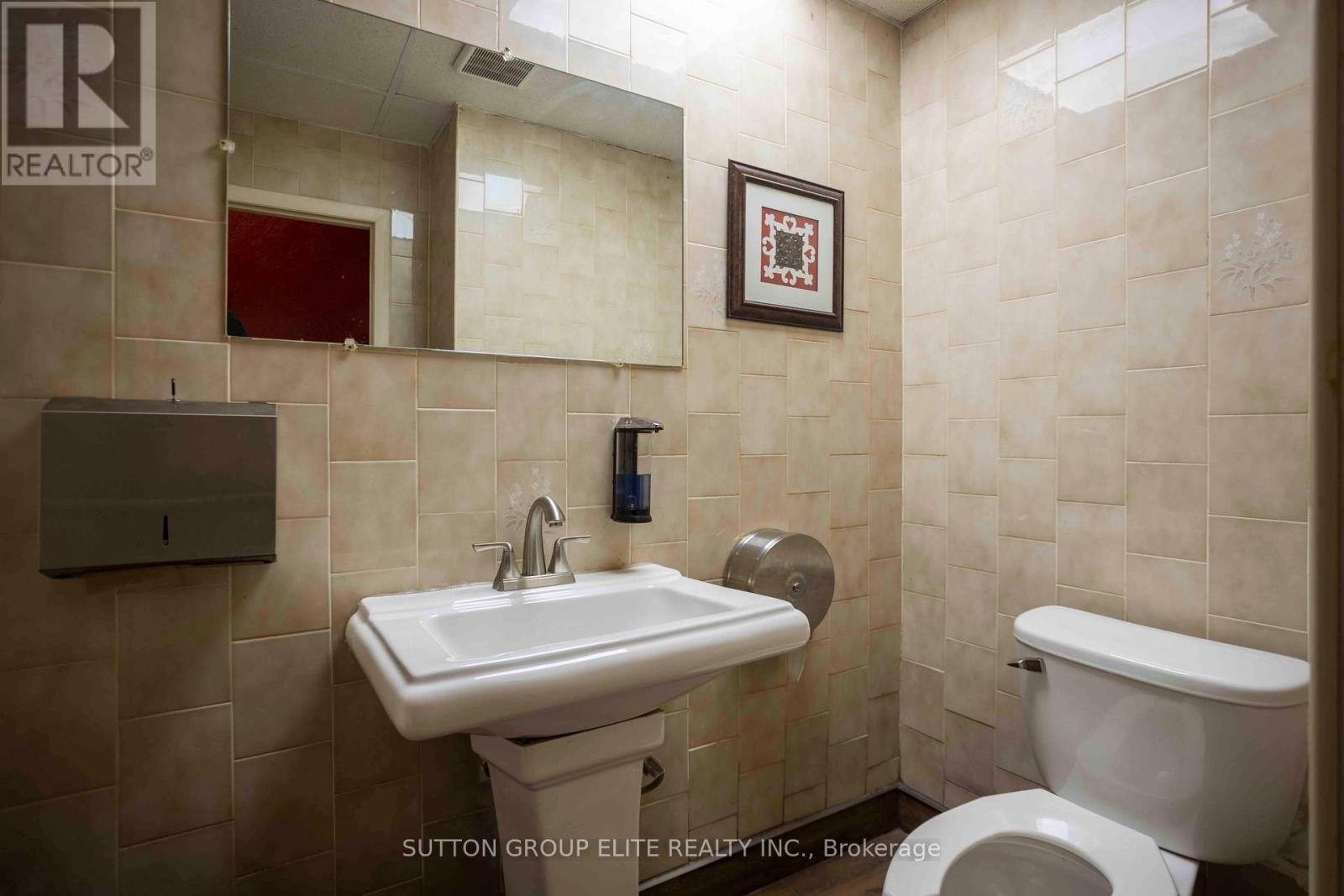 6 - 4801 Steeles Avenue W, Toronto, Ontario  M9L 2W1 - Photo 20 - W12071679
