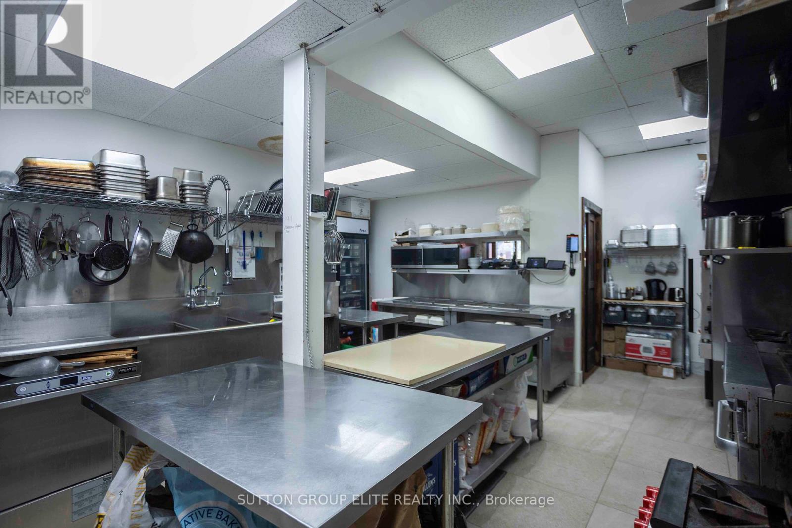 Property at 6 - 4801 STEELES AVENUE W image 5