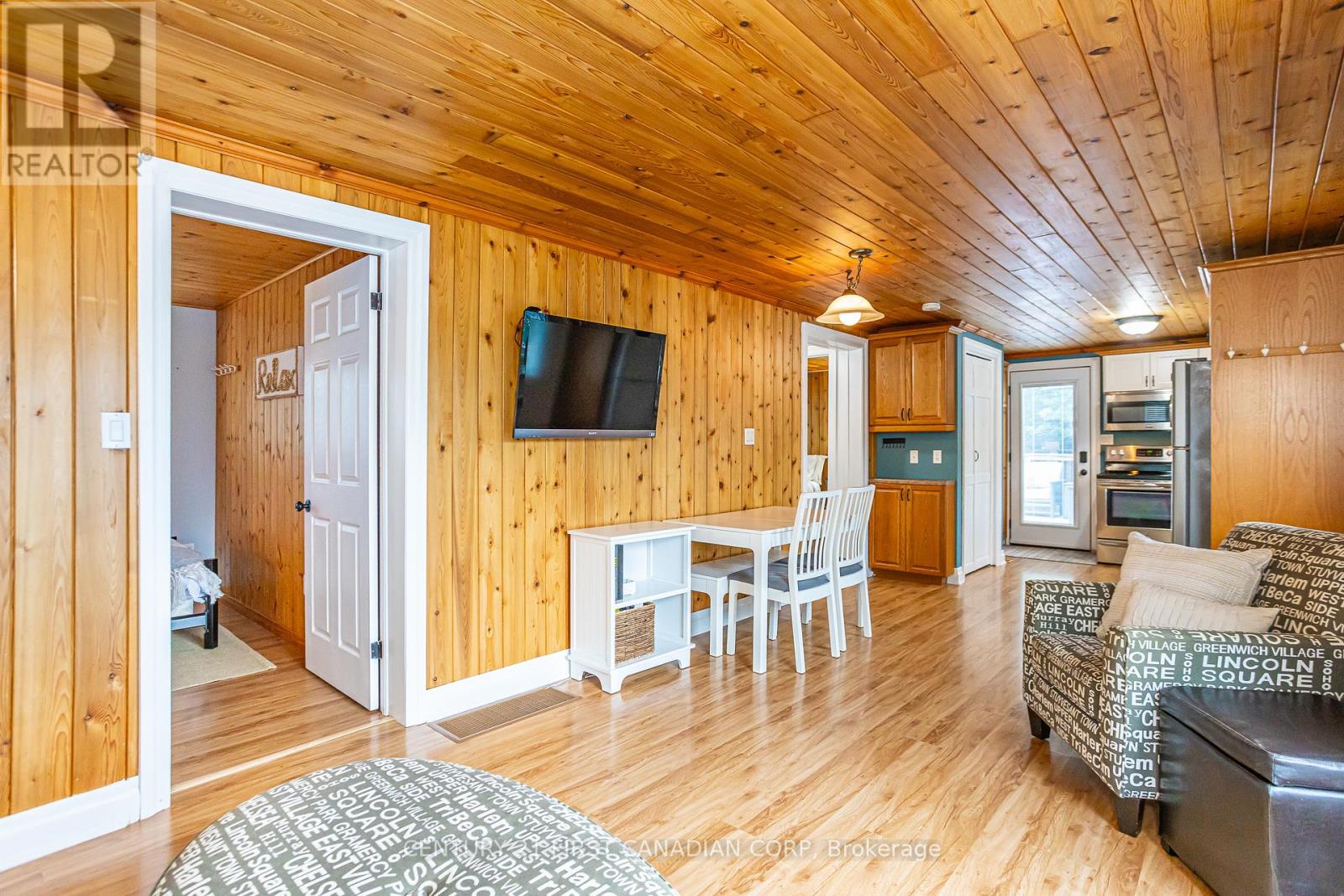 33822 Darryl Court, Bluewater (Hay), Ontario  N0M 2T0 - Photo 12 - X12071815