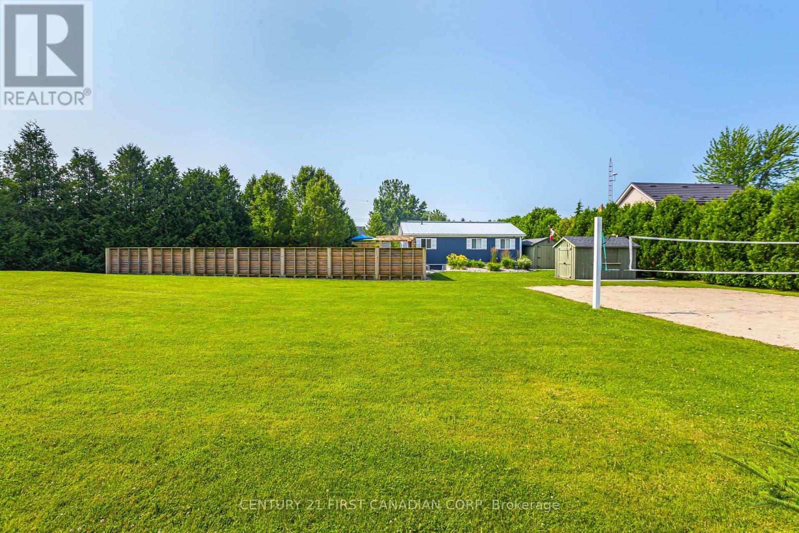33822 Darryl Court, Bluewater (Hay), Ontario  N0M 2T0 - Photo 37 - X12071815