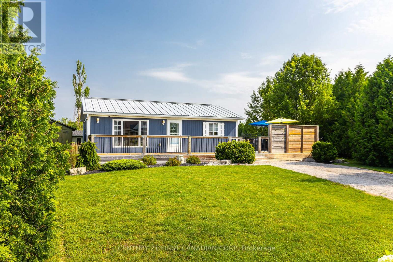 33822 Darryl Court, Bluewater (Hay), Ontario  N0M 2T0 - Photo 6 - X12071815