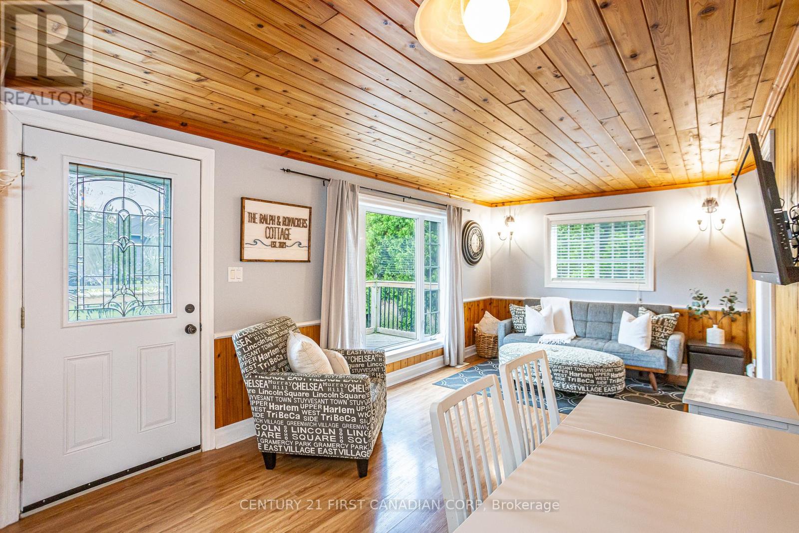 33822 Darryl Court, Bluewater (Hay), Ontario  N0M 2T0 - Photo 9 - X12071815