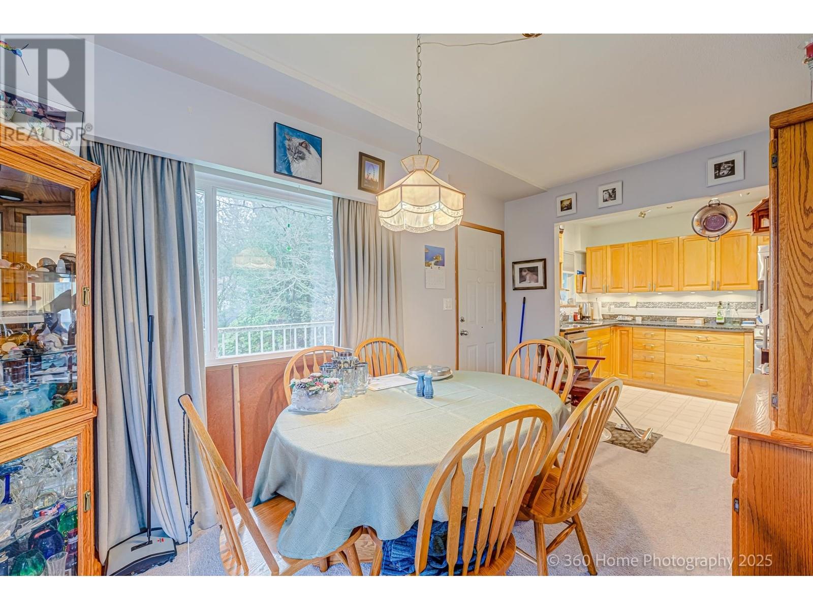 729 Accacia Avenue, Coquitlam, British Columbia  V3J 2E6 - Photo 10 - R2988060