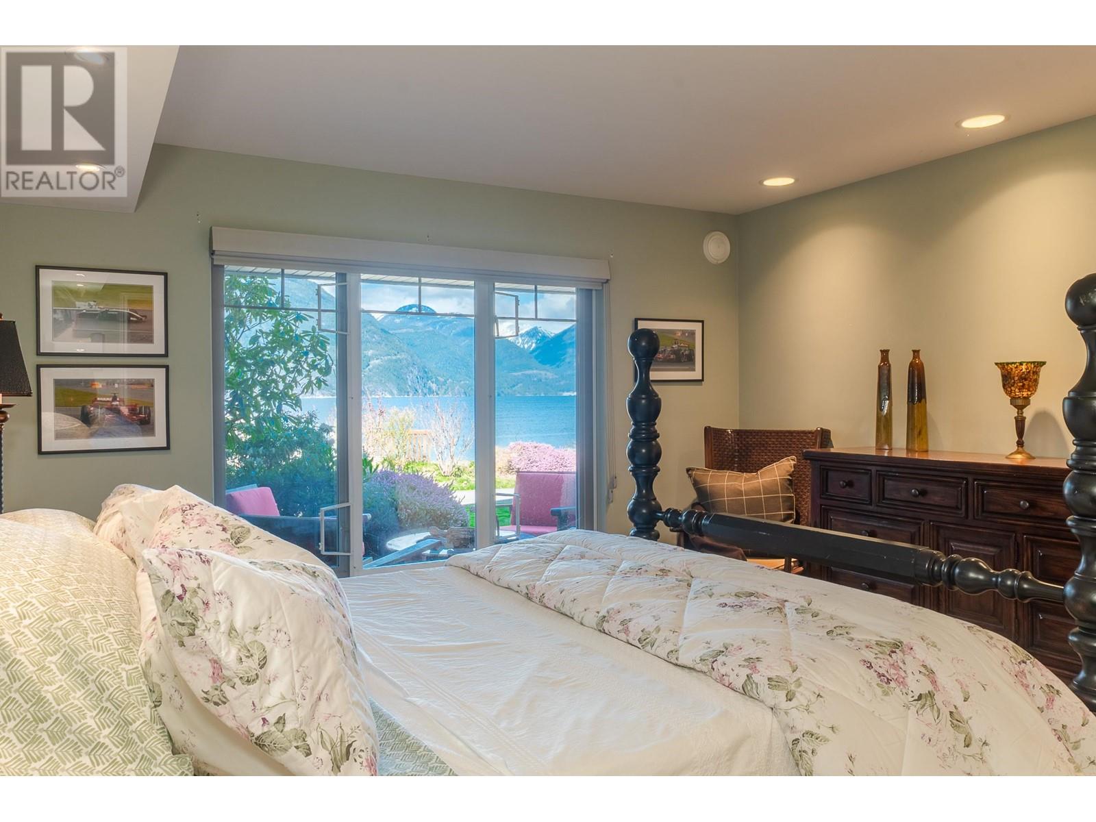 10 Beach Drive, Furry Creek, British Columbia  V0N 3Z1 - Photo 23 - R2988231