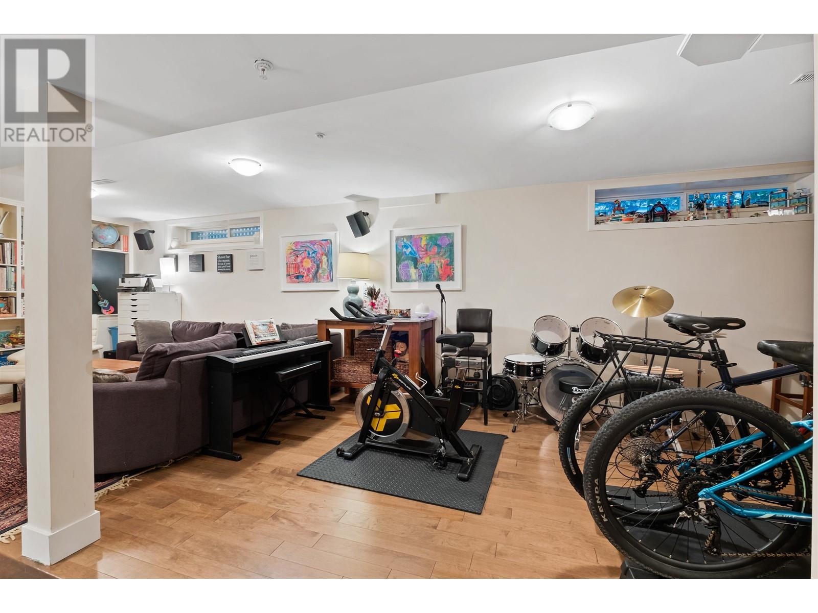 1223 W 16th Street, North Vancouver, British Columbia  V7P 1R5 - Photo 29 - R2988232