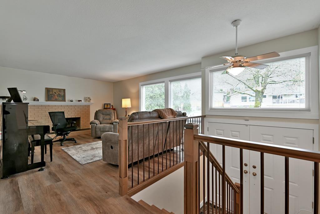 Property at 3774 BALSAM CRESCENT image 2
