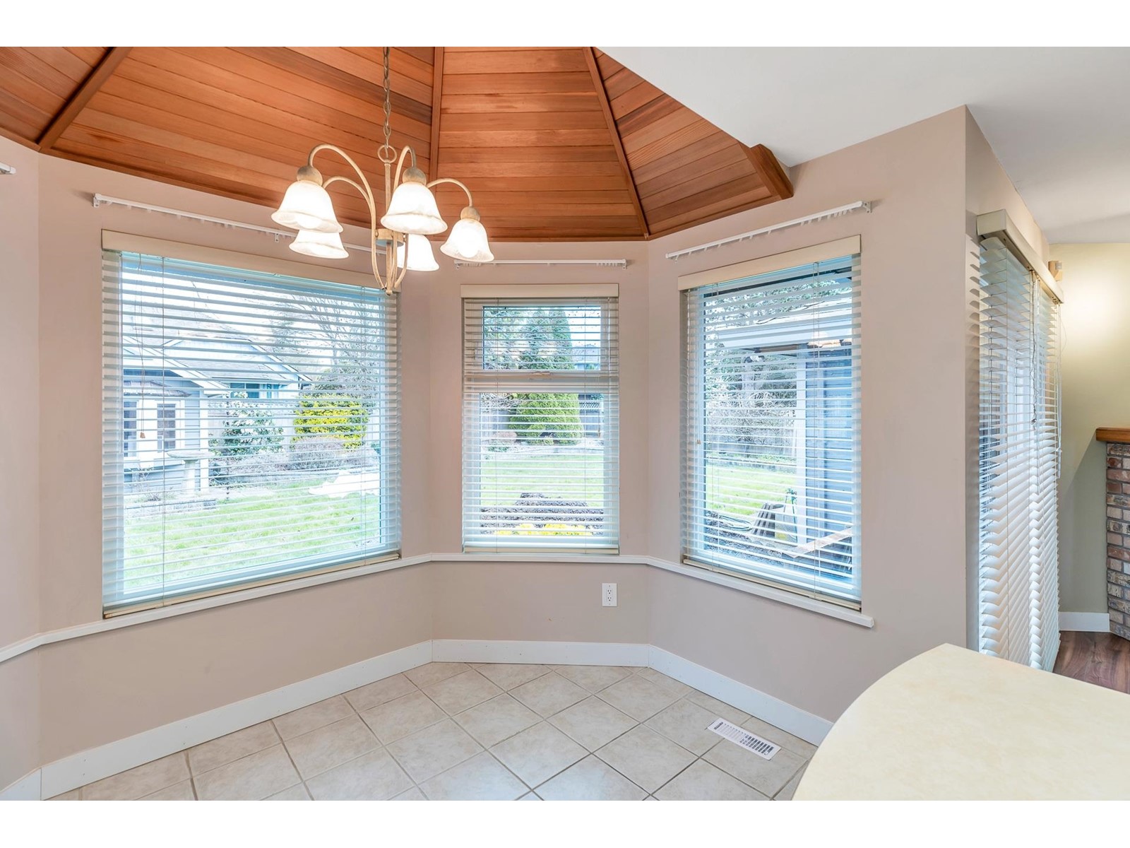 14961 20a Avenue, Surrey, British Columbia  V4A 8G1 - Photo 16 - R2987382