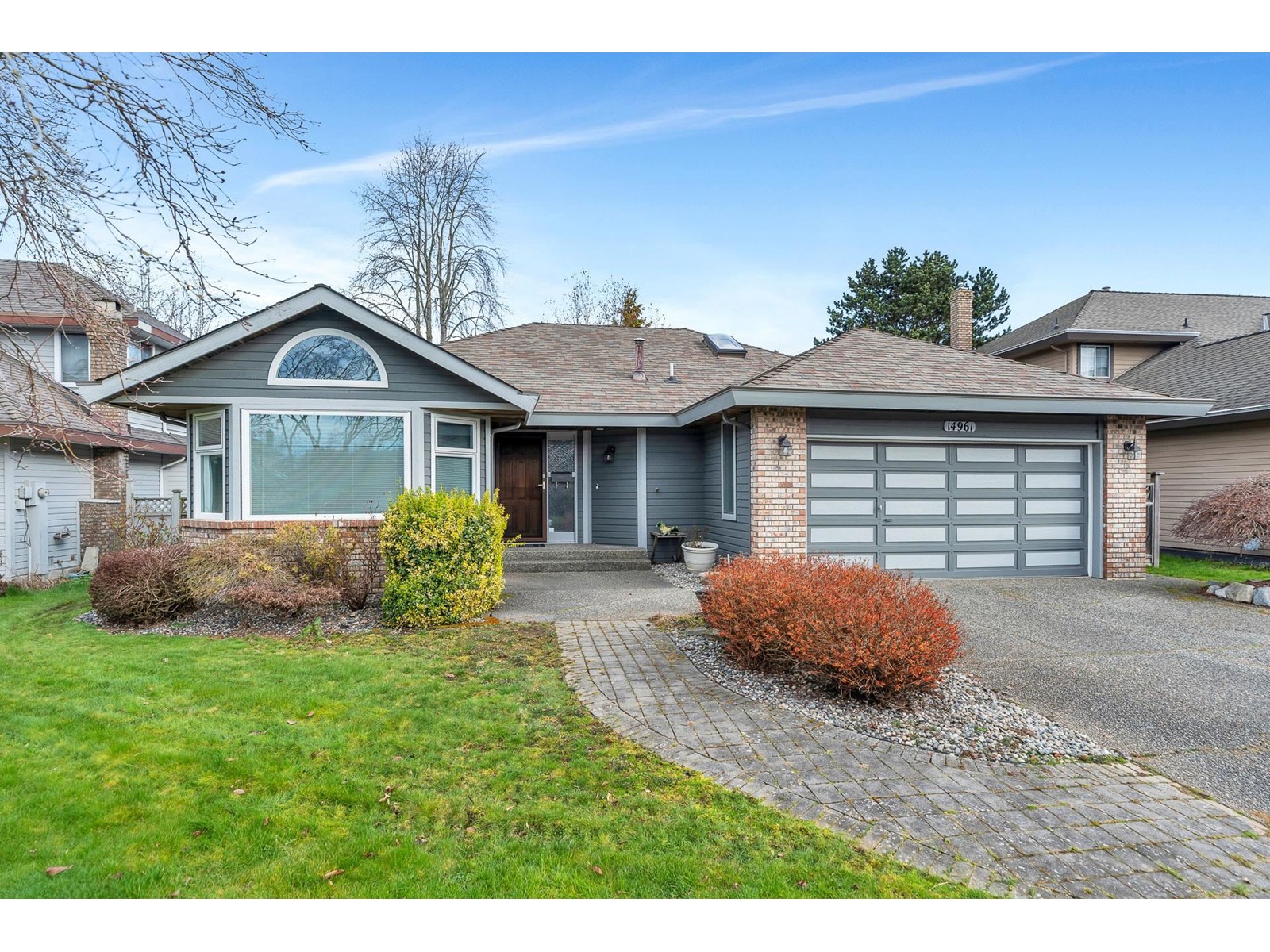 14961 20a Avenue, Surrey, British Columbia  V4A 8G1 - Photo 1 - R2987382