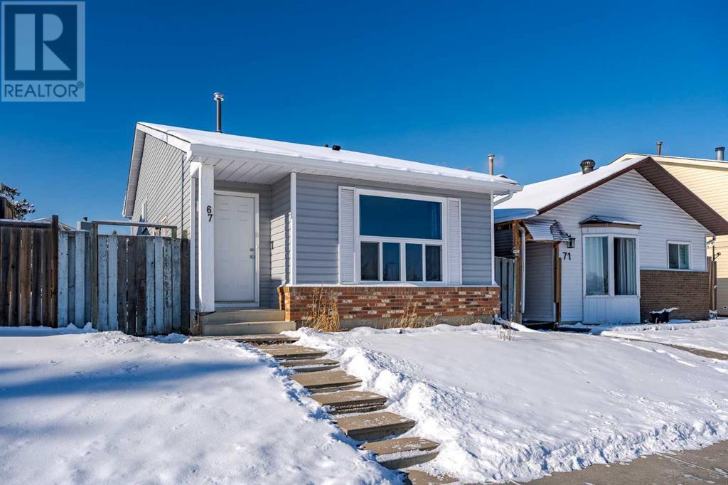 Property at 67 Sandstone Drive NW image 1