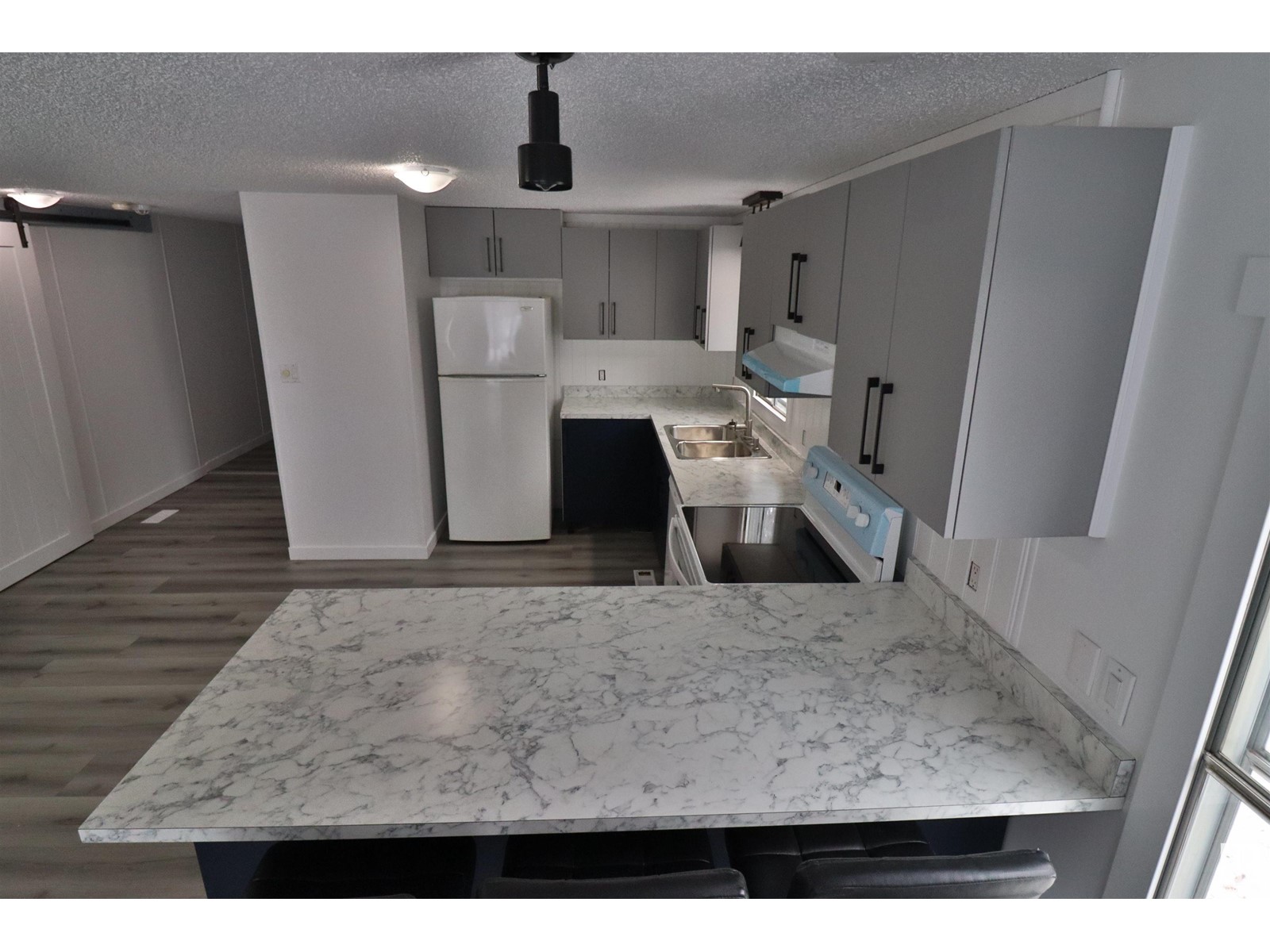 98 Willow Park Estates, Leduc, Alberta  T9E 5R6 - Photo 6 - E4419584