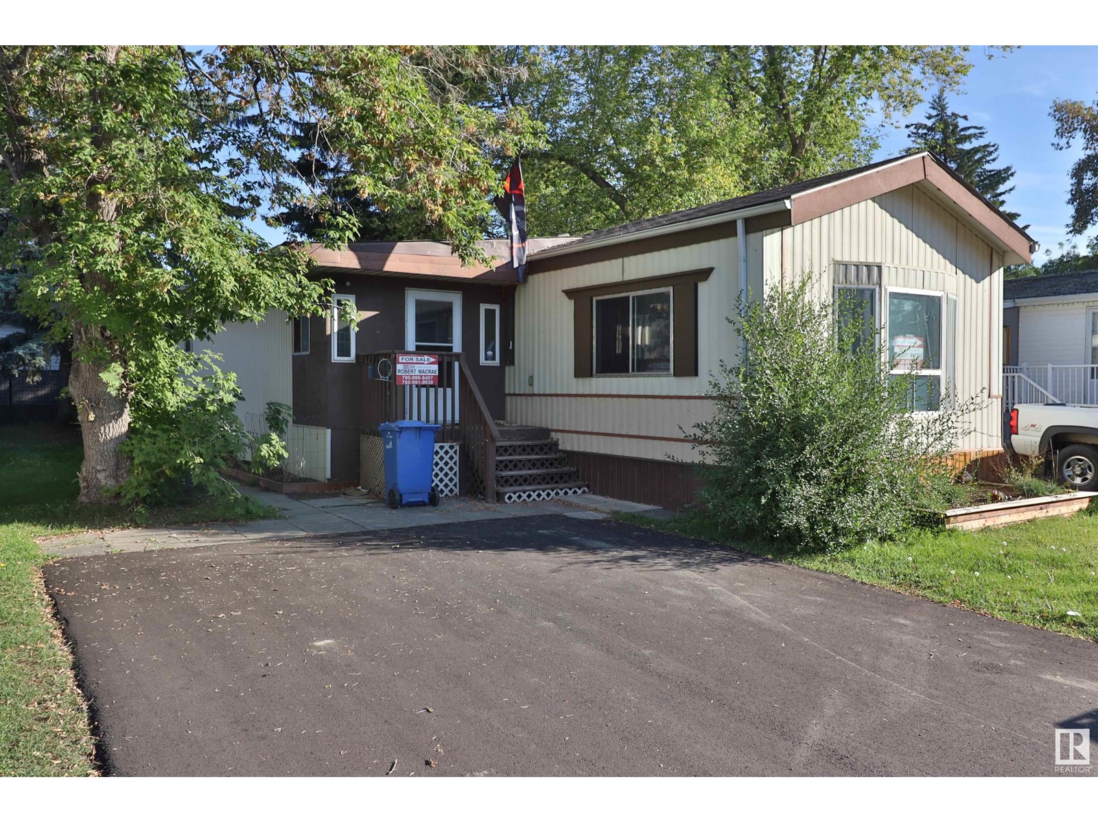 98 Willow Park Estates, Leduc, Alberta  T9E 5R6 - Photo 1 - E4419584
