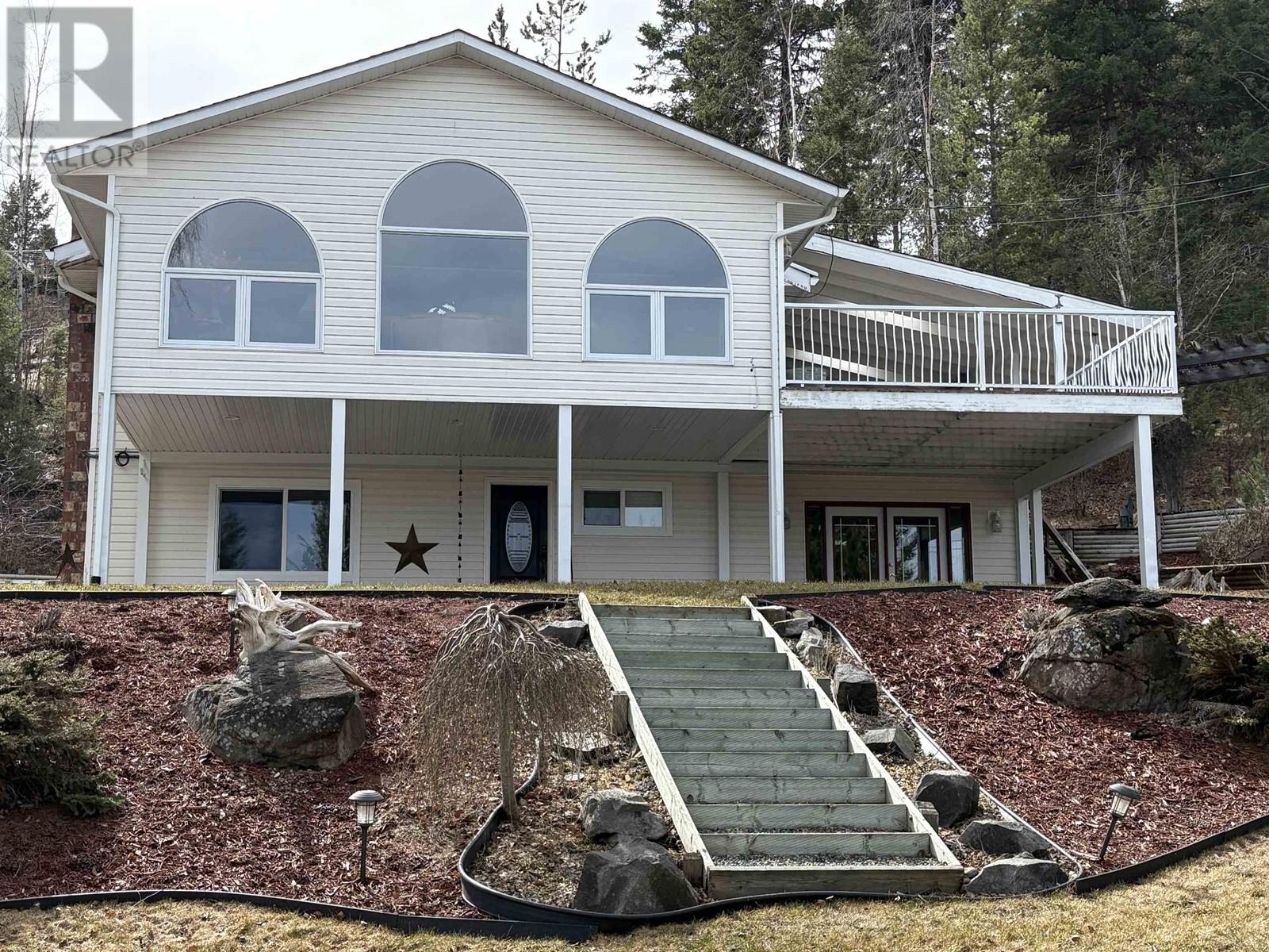 5264 KALLUM DRIVE, 100 Mile House, British Columbia