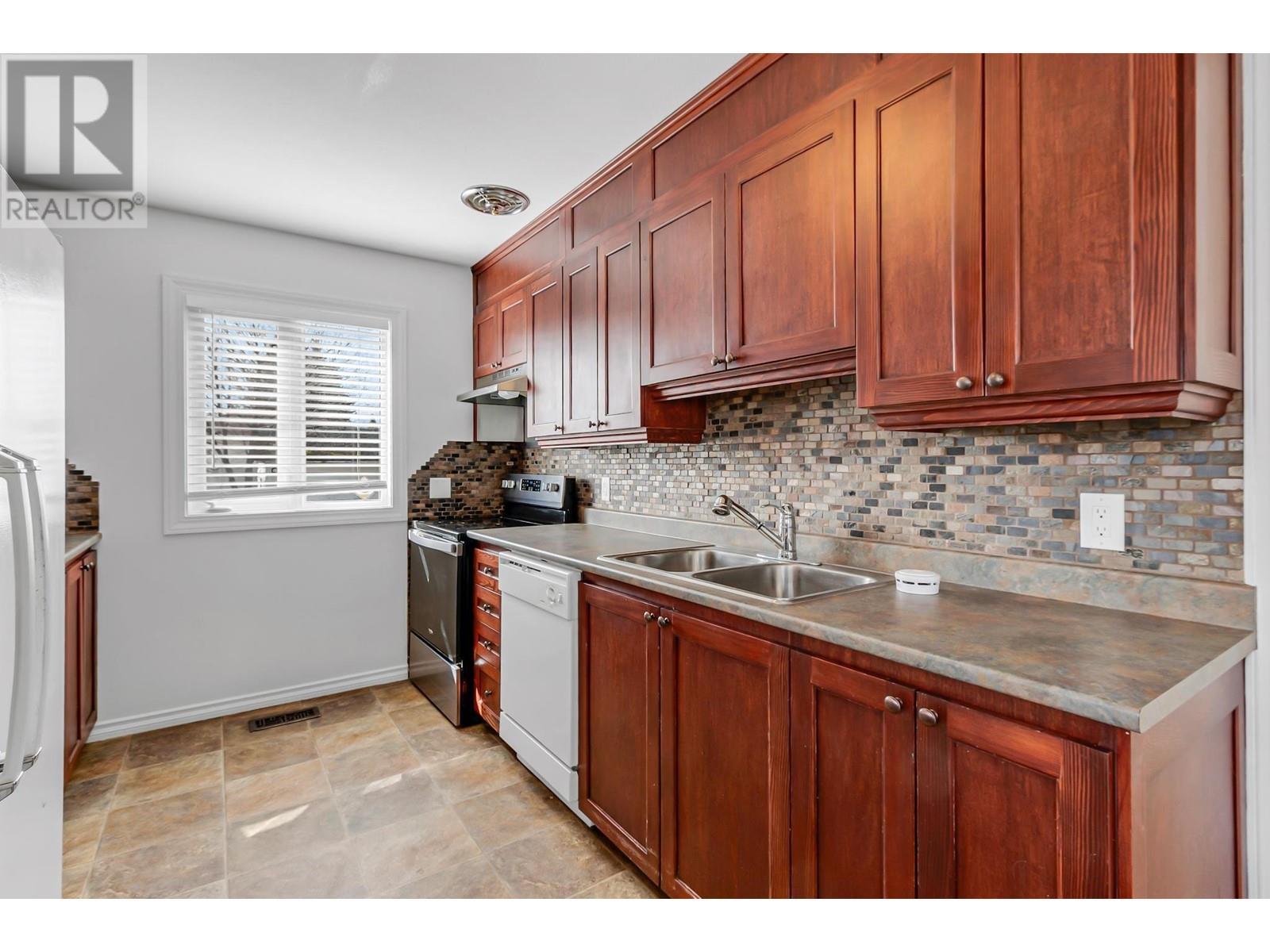 Property at 1307 ALWARD STREET image 5