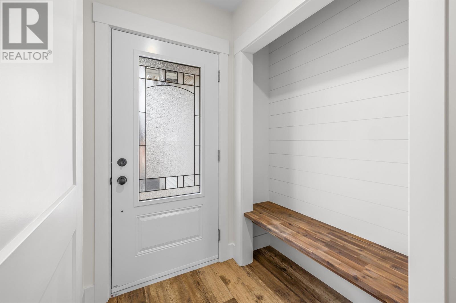 Property at 98 Holmes Lane image 3