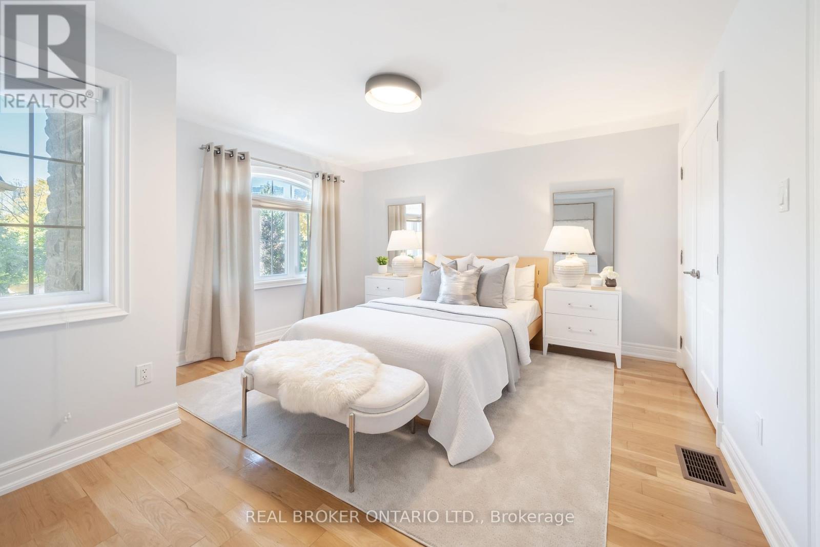 28 Corinth Gardens, Toronto (Bridle Path-Sunnybrook-York Mills), Ontario  M4P 2N5 - Photo 19 - C12071792
