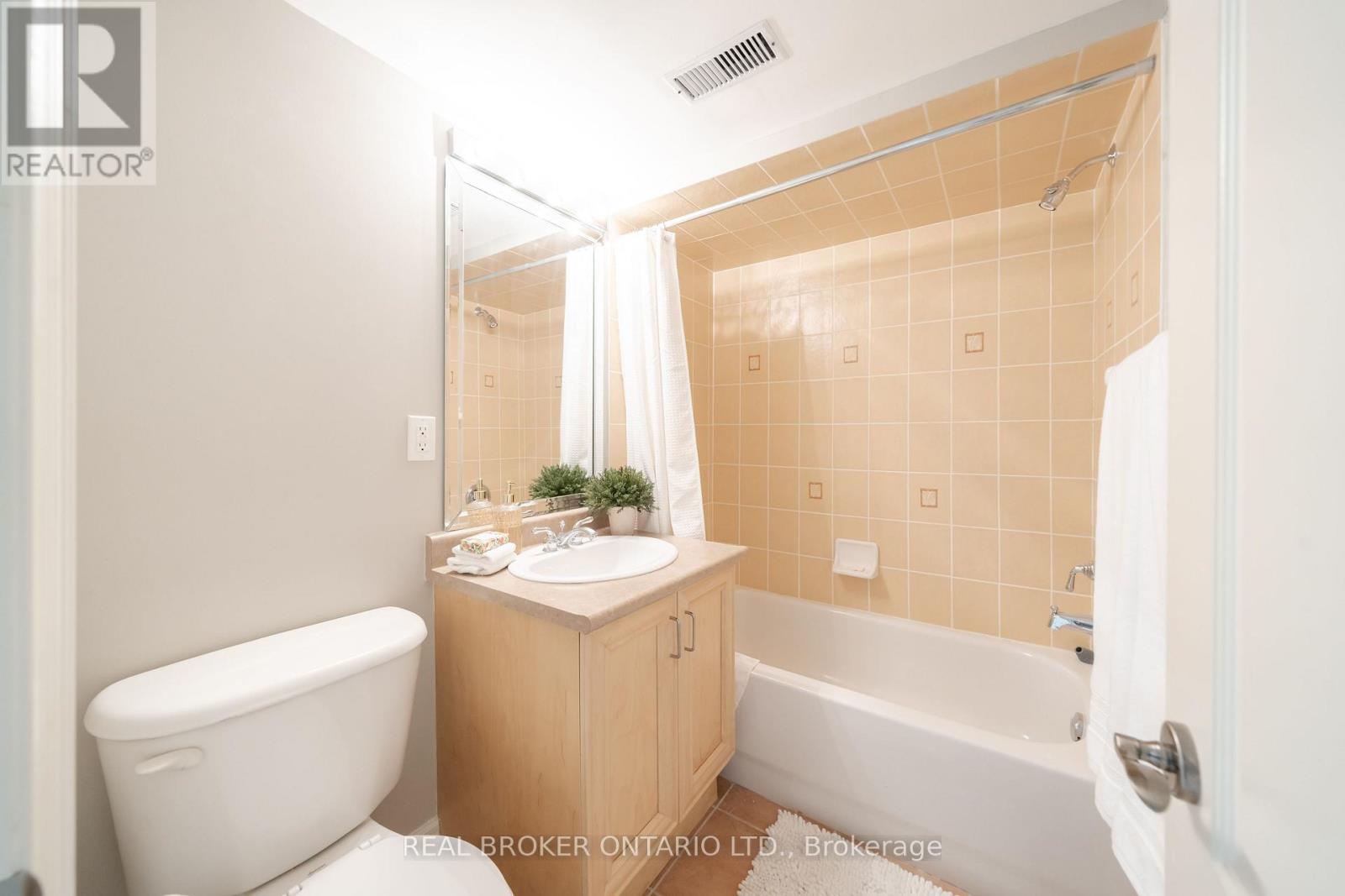 28 Corinth Gardens, Toronto (Bridle Path-Sunnybrook-York Mills), Ontario  M4P 2N5 - Photo 36 - C12071792