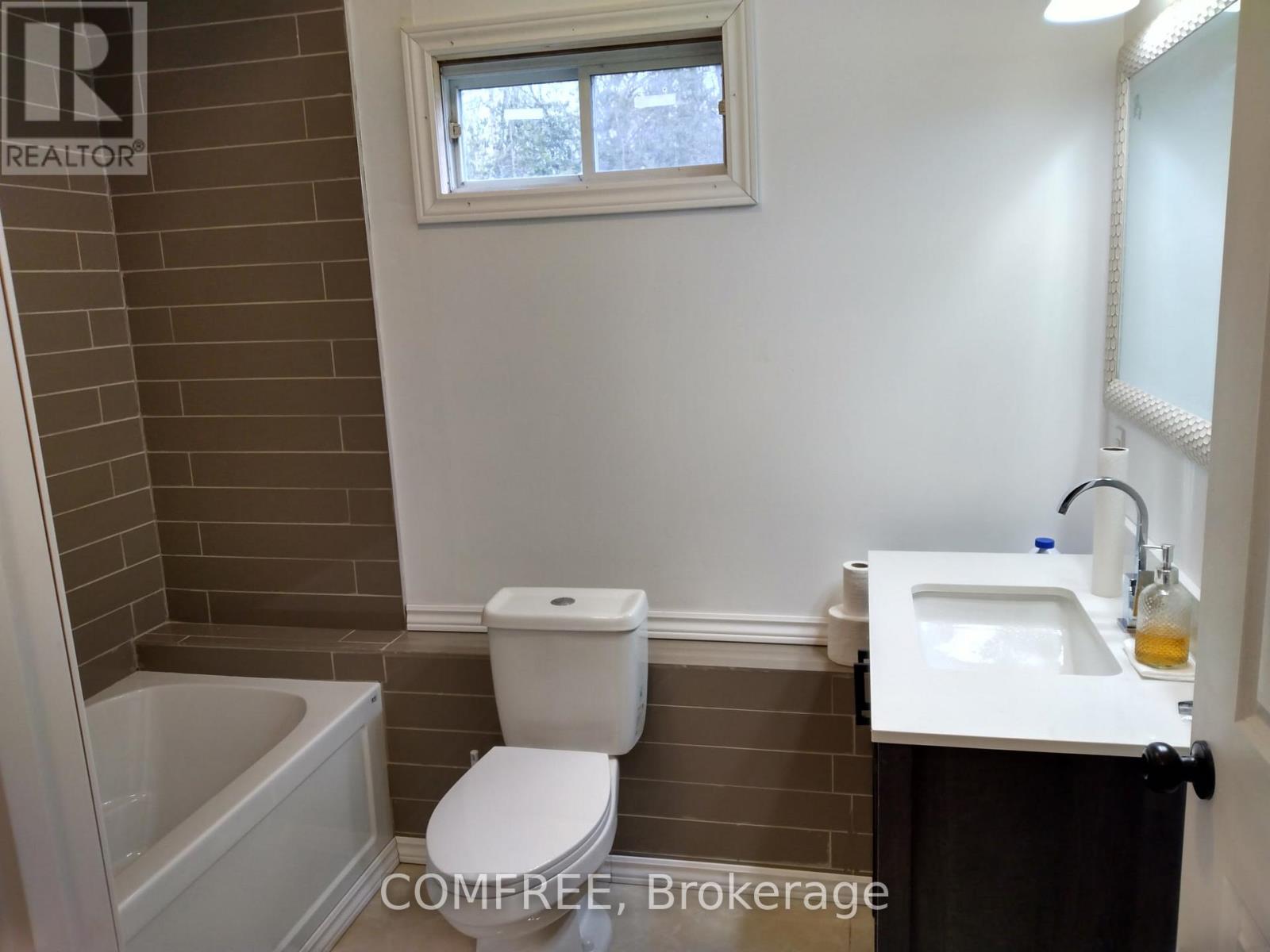 7177 Beach Drive, Ramara, Ontario  L0K 2B0 - Photo 12 - S12071905