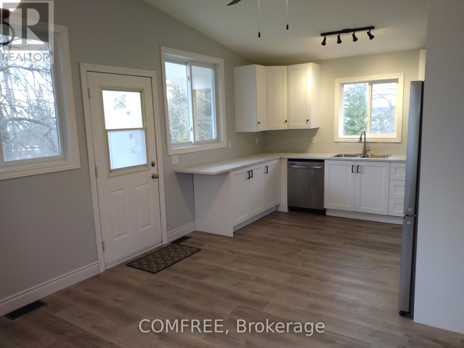 7177 Beach Drive, Ramara, Ontario  L0K 2B0 - Photo 18 - S12071905