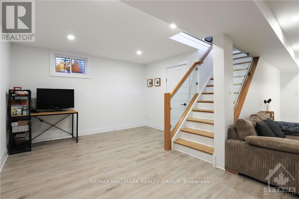 2204 Utah Street, Ottawa, Ontario  K1H 7W8 - Photo 22 - X12071830