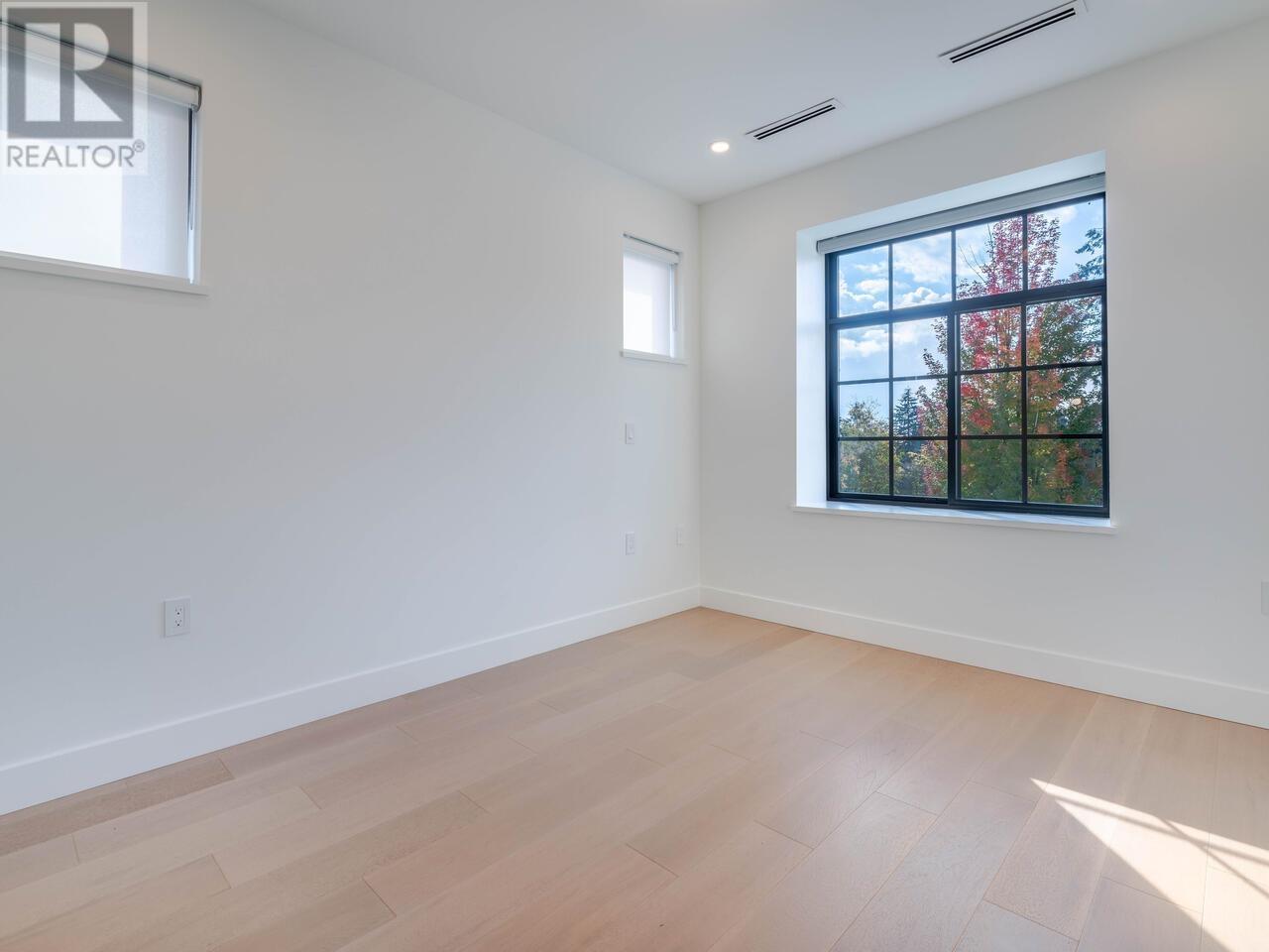 2905 Rosemont Drive, Vancouver, British Columbia  V5S 2C7 - Photo 8 - R2988195