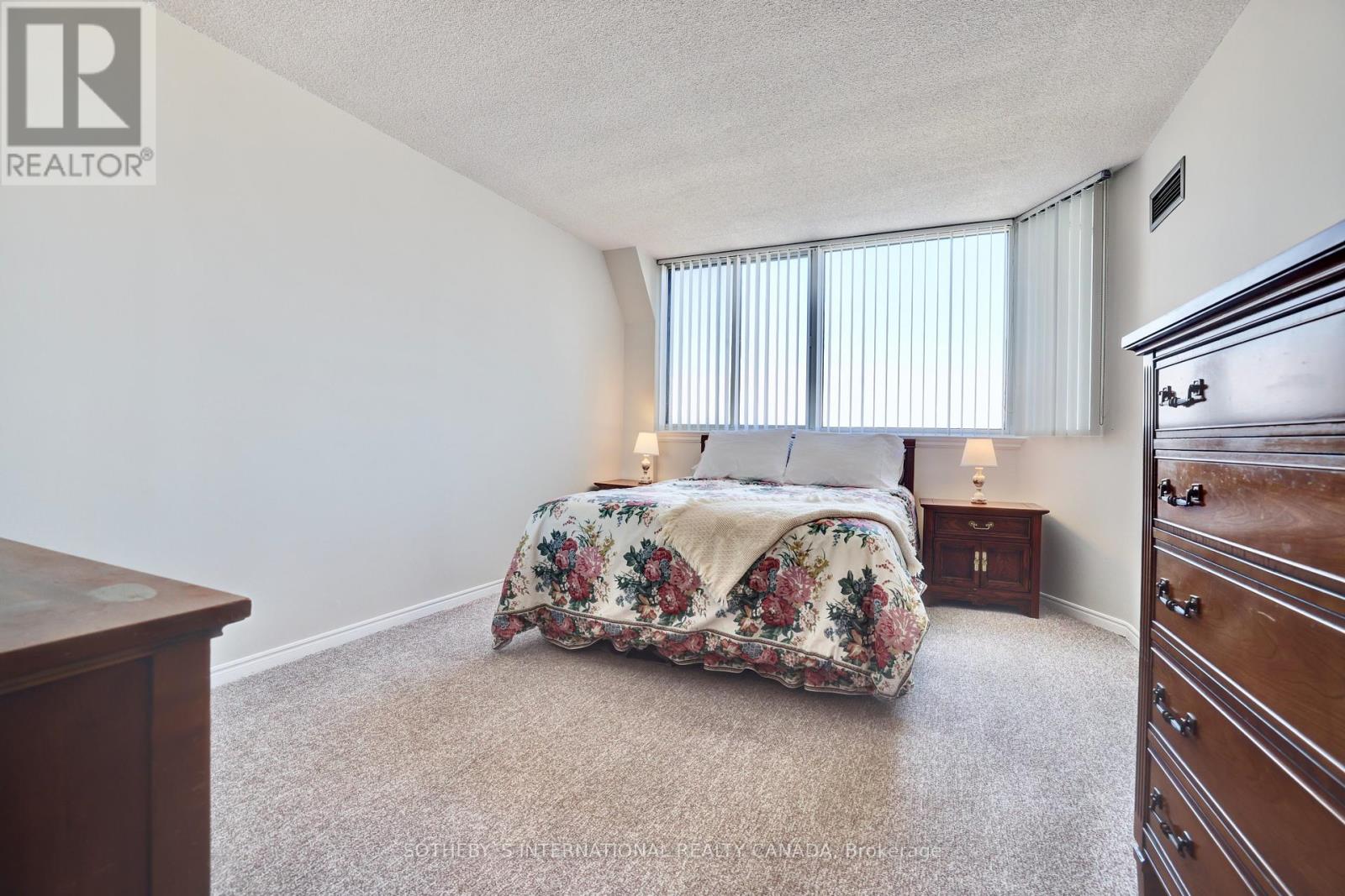 Ph04 - 1001 Cedarglen Gate, Mississauga, Ontario  L5C 4R2 - Photo 25 - W12071810